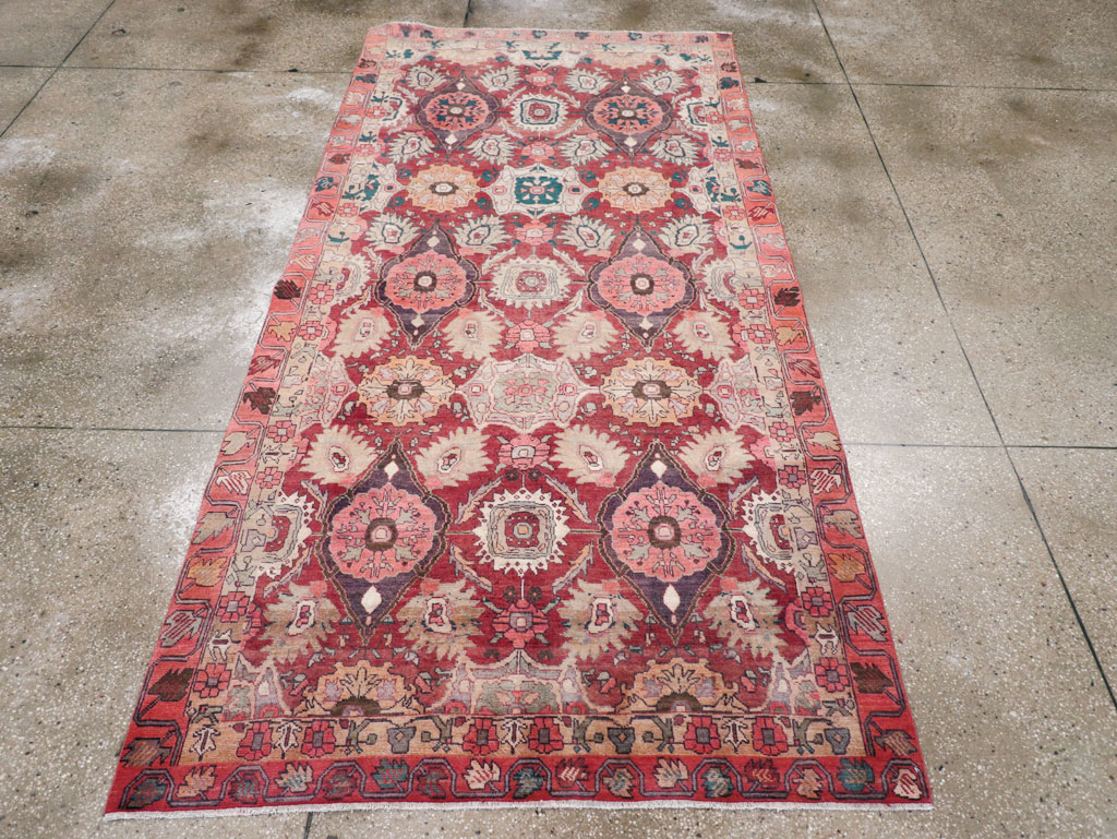 Vintage Northwest Persian Gallery Rug, No.28433 - Galerie Shabab