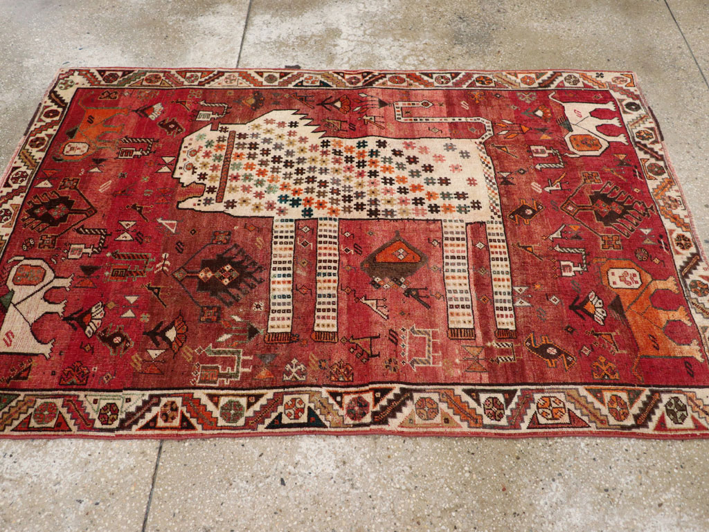 Vintage Persian Qashqai Pictorial Throw Rug, No.28434 - Galerie Shabab