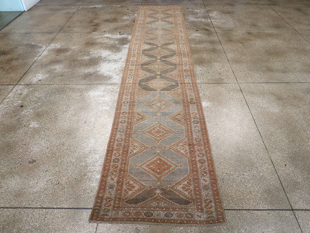 Vintage Persian Kurd Runner, No.28436 - Galerie Shabab