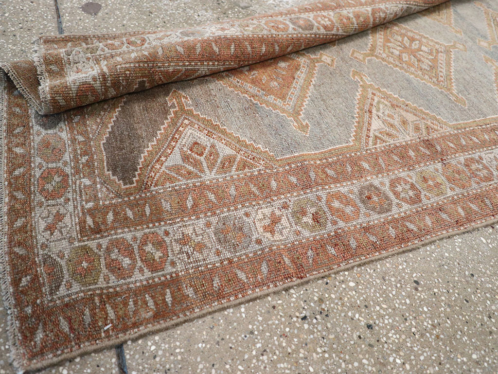 Vintage Persian Kurd Runner, No.28436 - Galerie Shabab