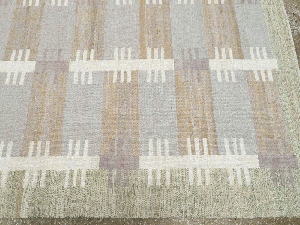 Modern Turkish Flatweave Kilim Room Size Rug, No.28446 - Galerie Shabab