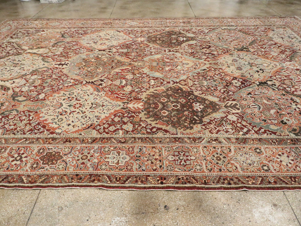Antique Persian Bakhtiari Oversize Carpet, No.28452 - Galerie Shabab