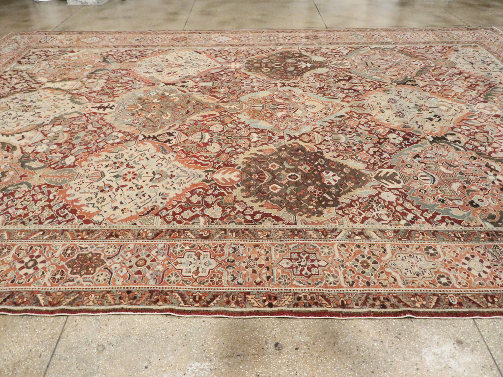 Antique Persian Bakhtiari Oversize Carpet, No.28452 - Galerie Shabab