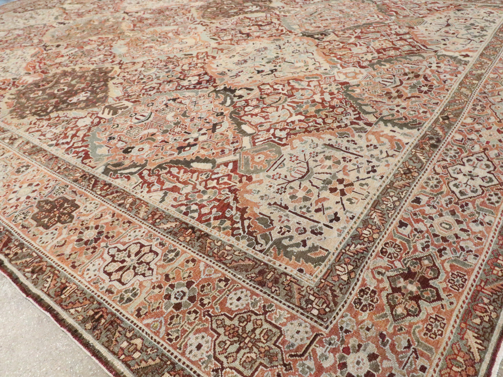 Antique Persian Bakhtiari Oversize Carpet, No.28452 - Galerie Shabab