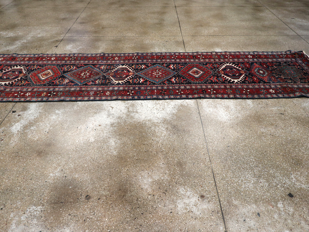 Antique Persian Karajeh Runner, No.28454 - Galerie Shabab