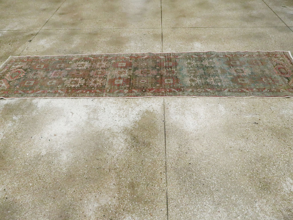 Antique Persian Malayer Runner, No.28466 - Galerie Shabab