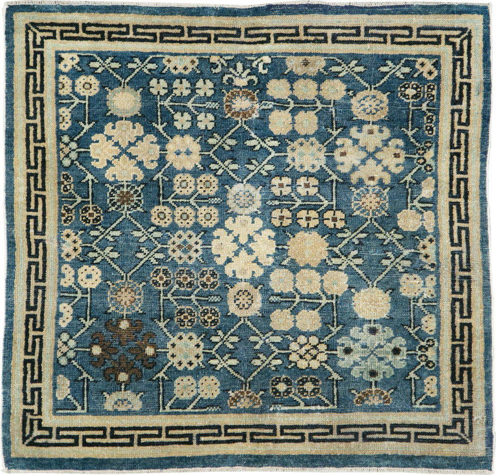Antique East Turkestan Khotan Throw Rug, No.28473 - Galerie Shabab