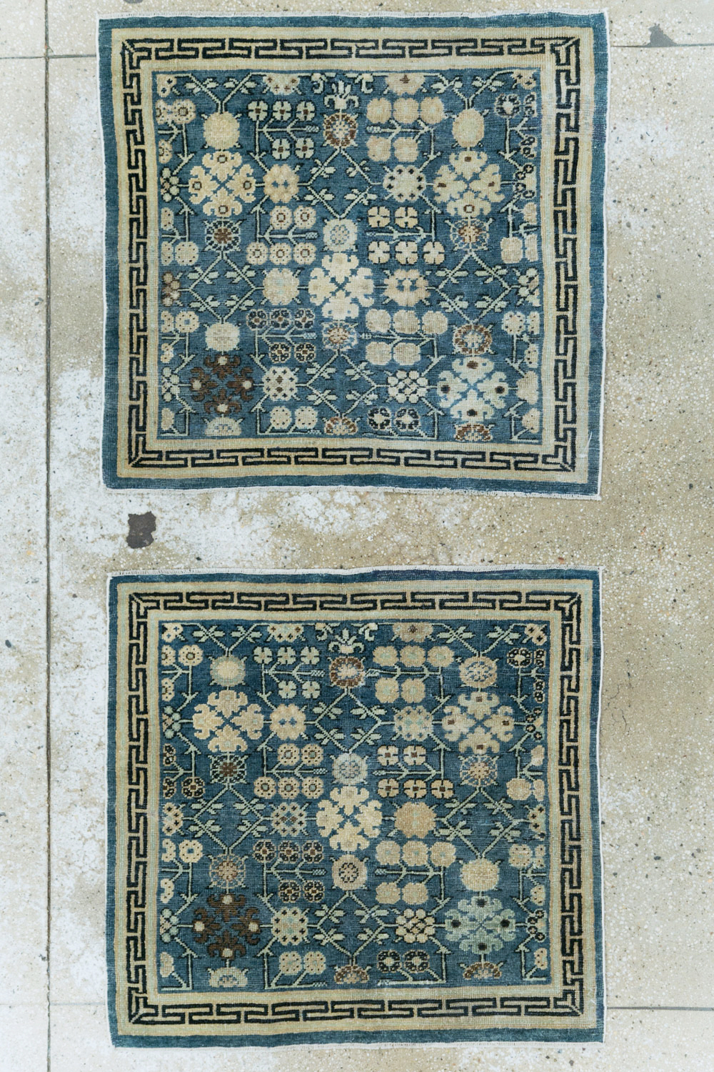 Antique East Turkestan Khotan Throw Rug, No.28473 - Galerie Shabab