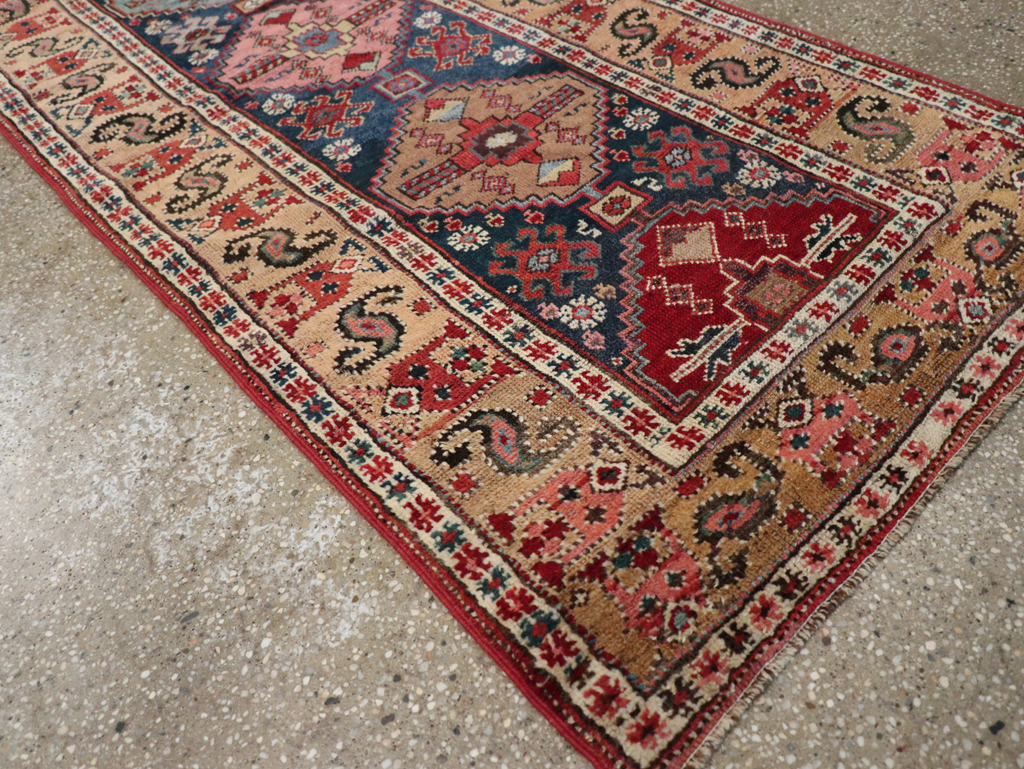 Antique Northwest Persian Runner, No.28478 - Galerie Shabab
