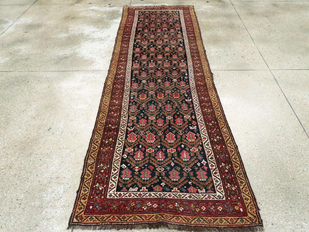 Antique Persian Kurdish Runner, No.28483 - Galerie Shabab