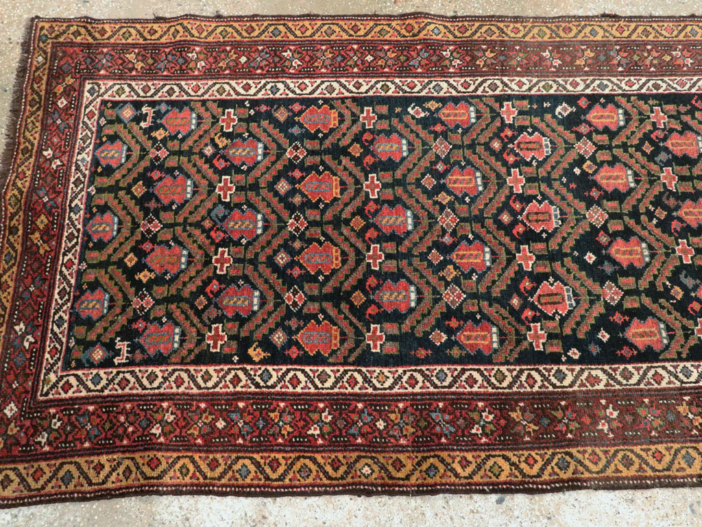 Antique Persian Kurdish Runner, No.28483 - Galerie Shabab