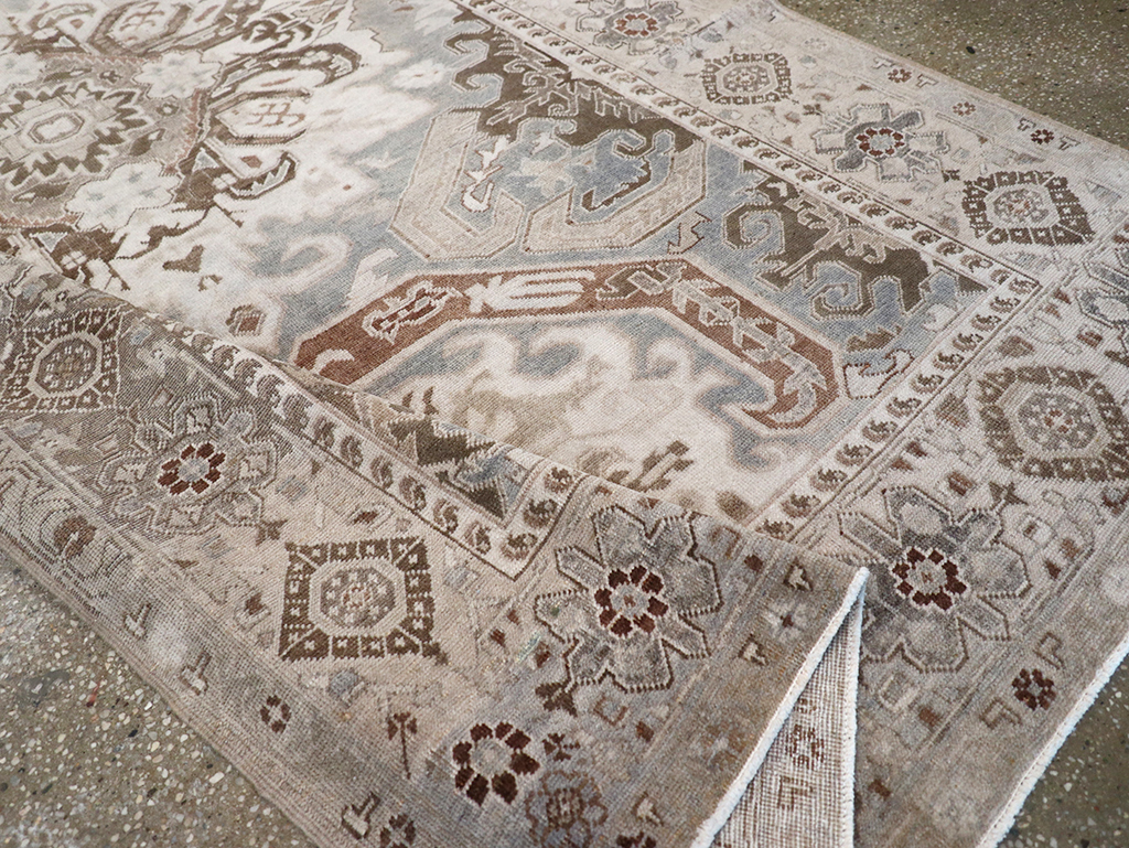 Vintage Turkish Anatolian Rug, No.28487 - Galerie Shabab