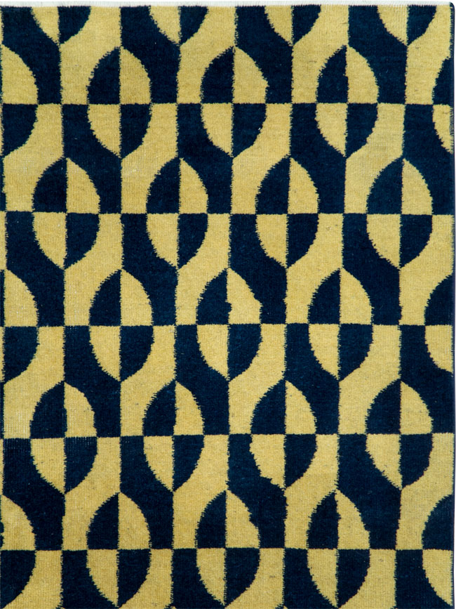 Vintage Anatolian Art Deco Carpet, No.28488 - Galerie Shabab