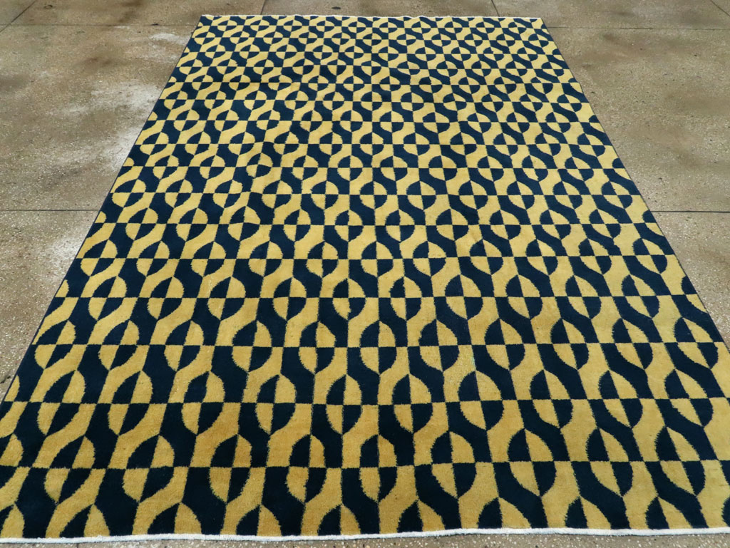 Vintage Anatolian Art Deco Carpet, No.28488 - Galerie Shabab