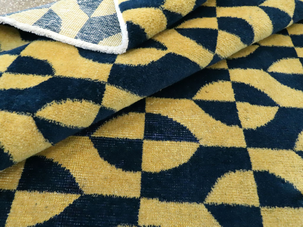 Vintage Anatolian Art Deco Carpet, No.28488 - Galerie Shabab