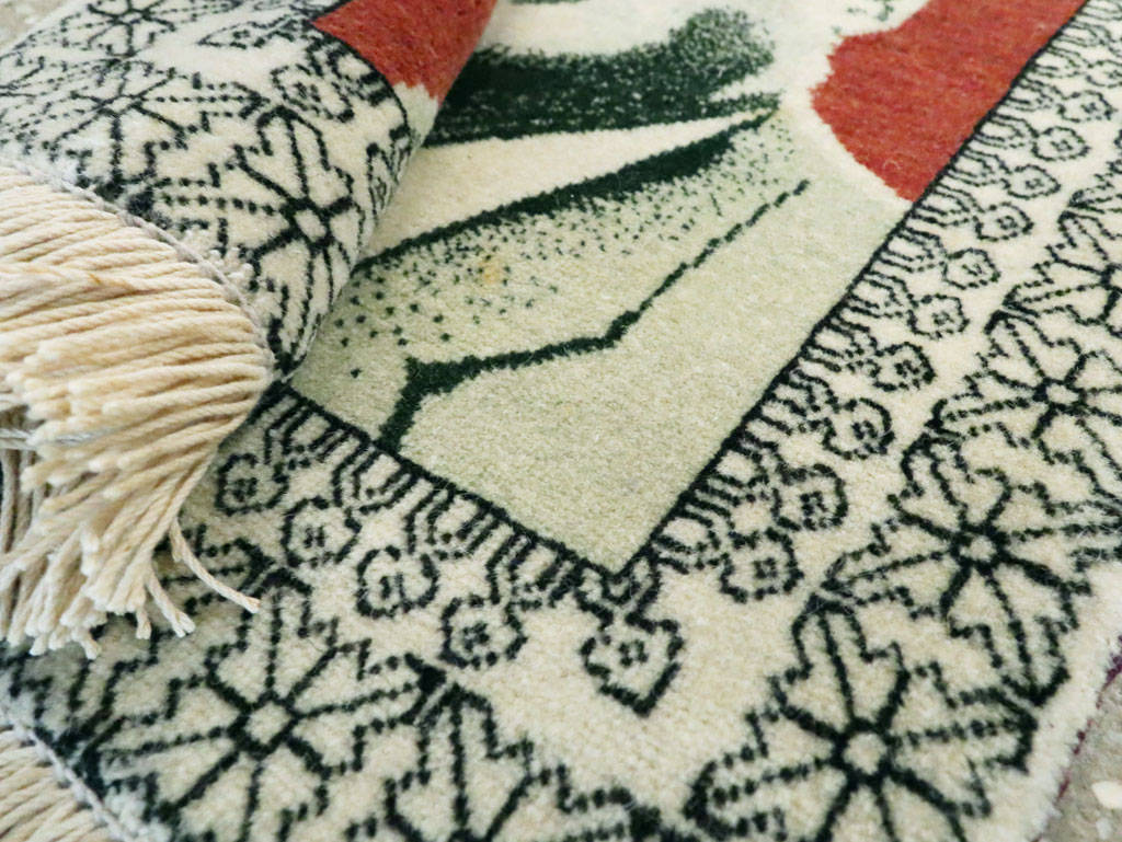 Vintage Persian Tabriz Pictorial Rug, No.28490 - Galerie Shabab