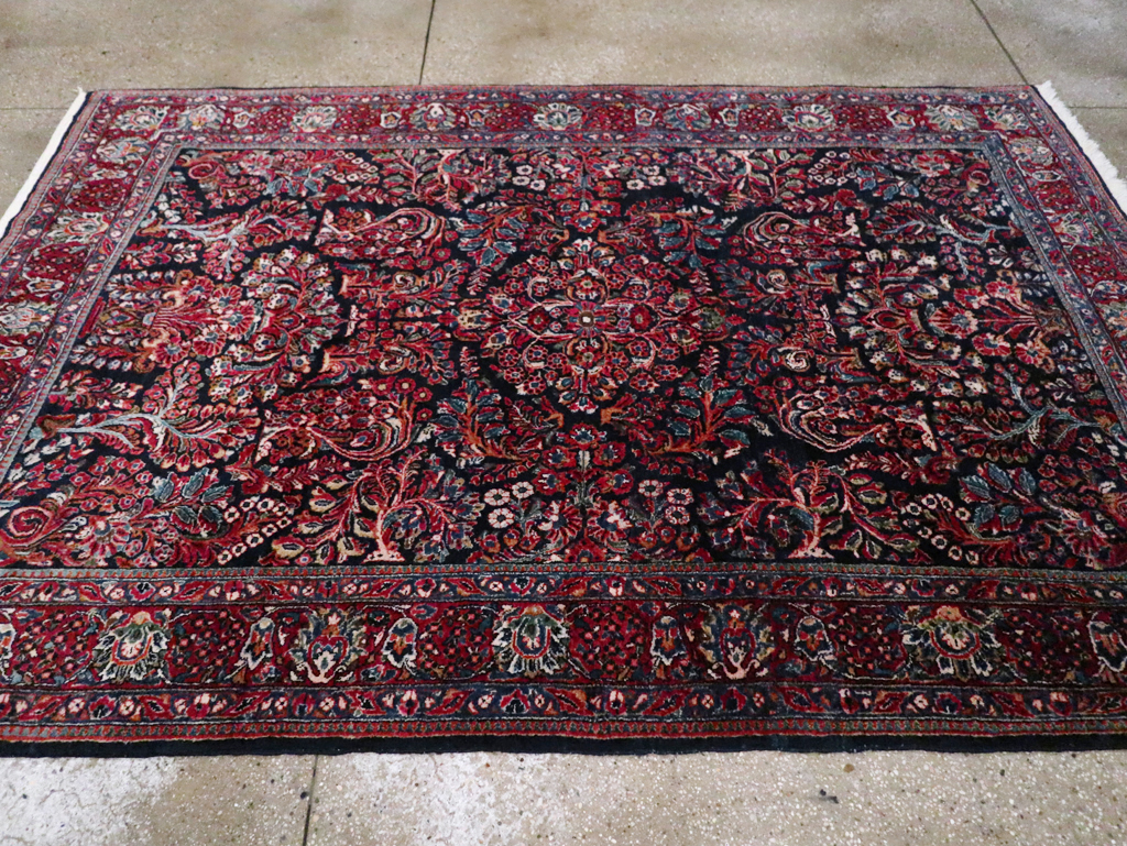 Antique Persian Sarouk Carpet, No.28497 - Galerie Shabab