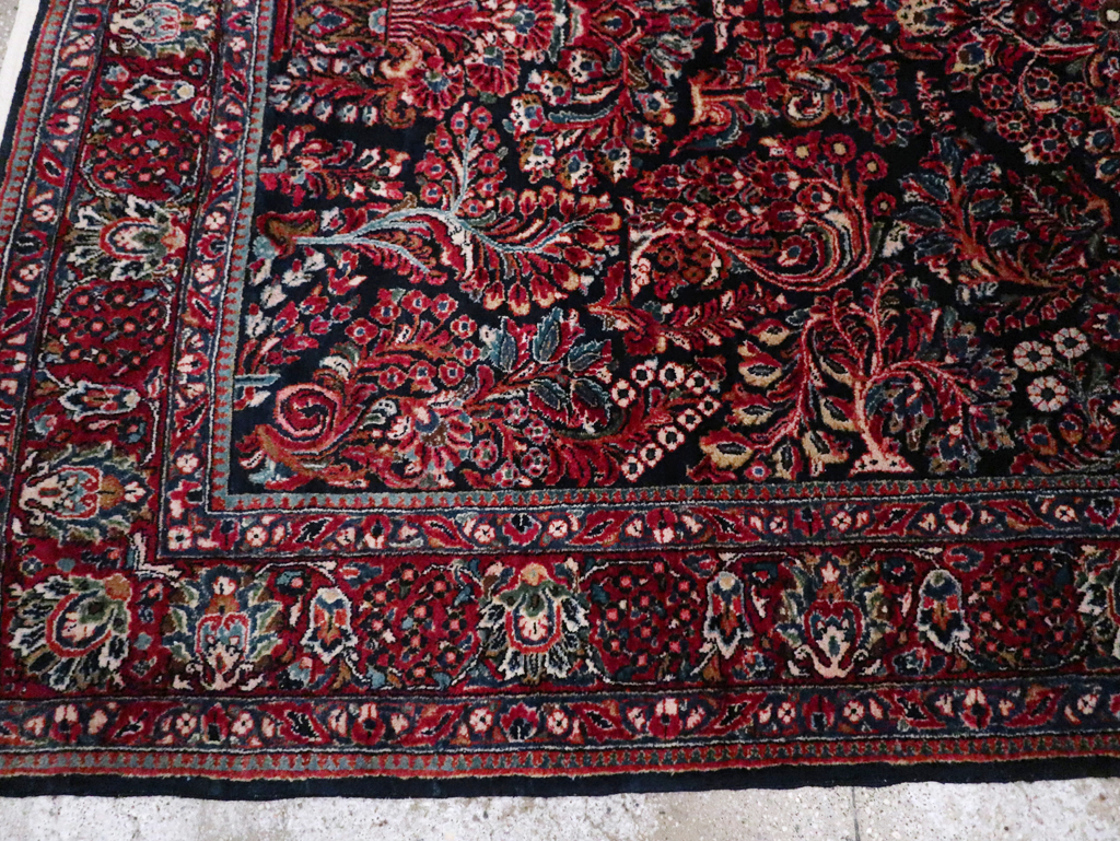 Antique Persian Sarouk Carpet, No.28497 - Galerie Shabab