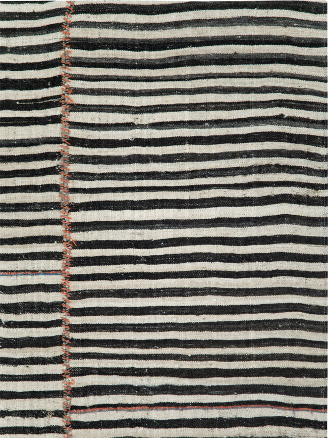 Vintage Persian Flatweave Kilim Square Accent Rug, No.28503 - Galerie Shabab