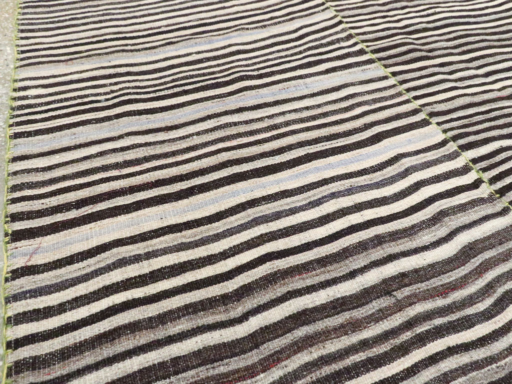 Vintage Persian Flatweave Kilim Square Accent Carpet, No.28504 - Galerie Shabab