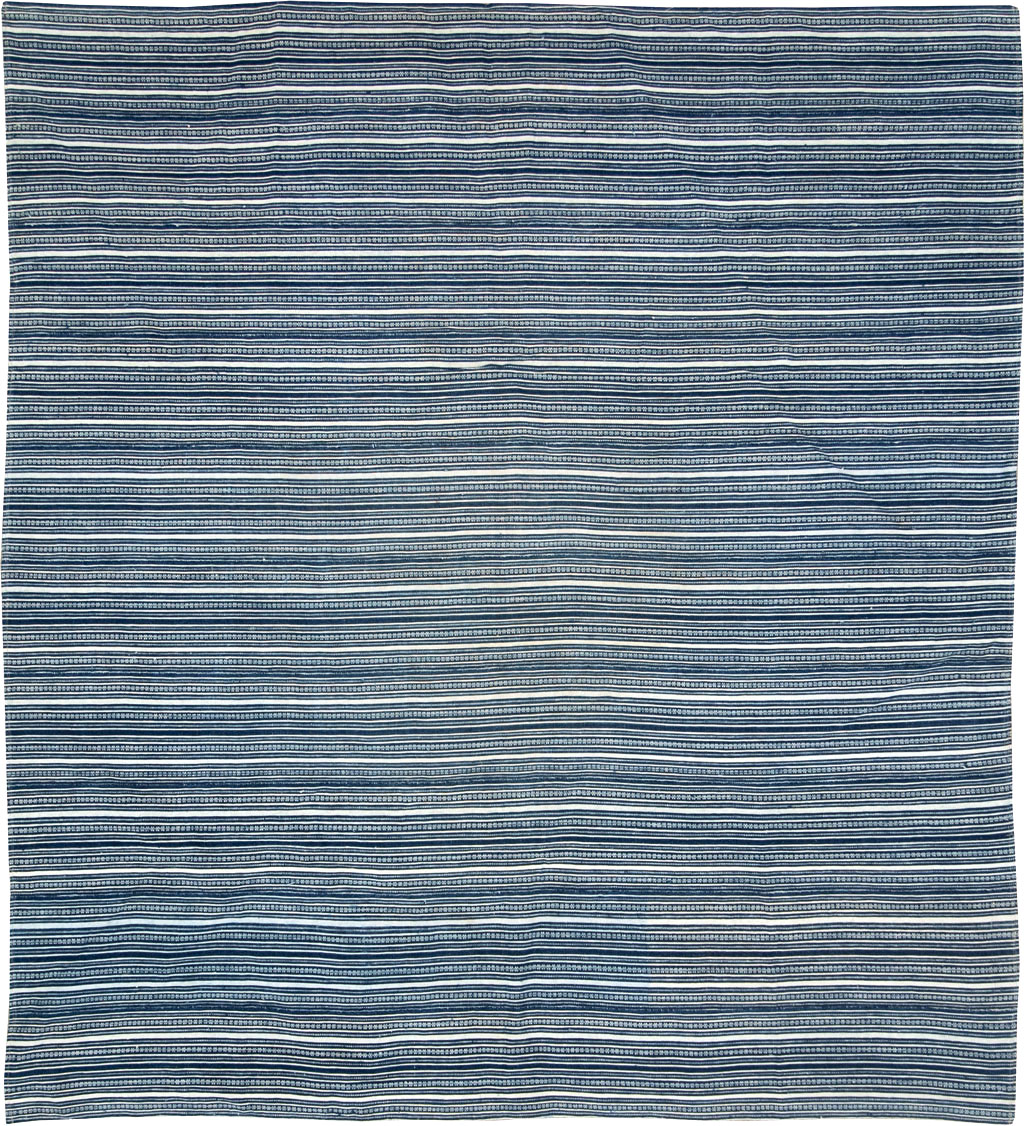 Vintage Persian Flatweave Kilim Square Accent Carpet, No.28506 - Galerie Shabab