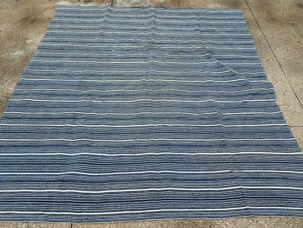 Vintage Persian Flatweave Kilim Square Accent Carpet, No.28506 - Galerie Shabab