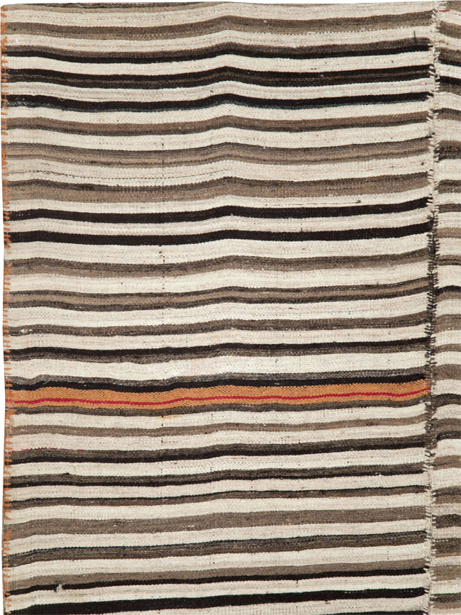 Vintage Persian Flatweave Kilim Square Accent Carpet, No.28507 - Galerie Shabab