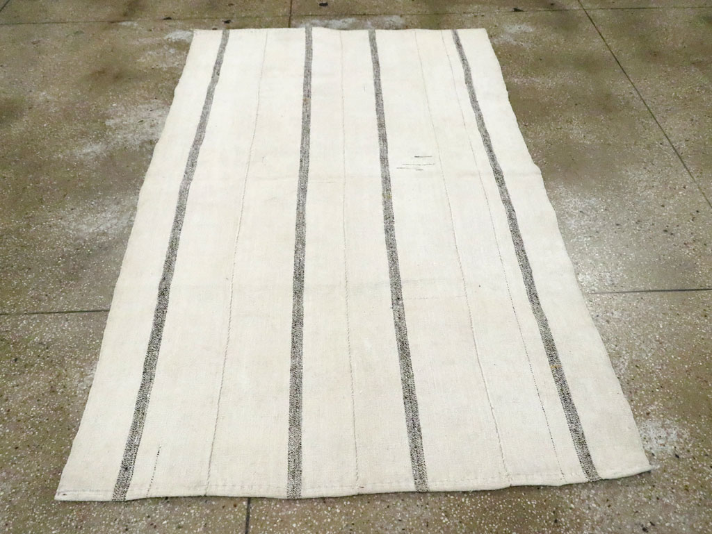 Vintage Persian Flatweave Kilim, No.28509 - Galerie Shabab