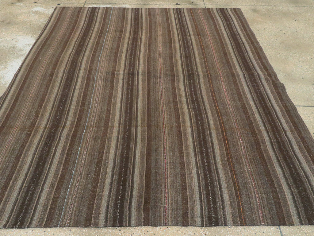 Vintage Persian Flatweave Kilim Accent Rug, No.28510 - Galerie Shabab