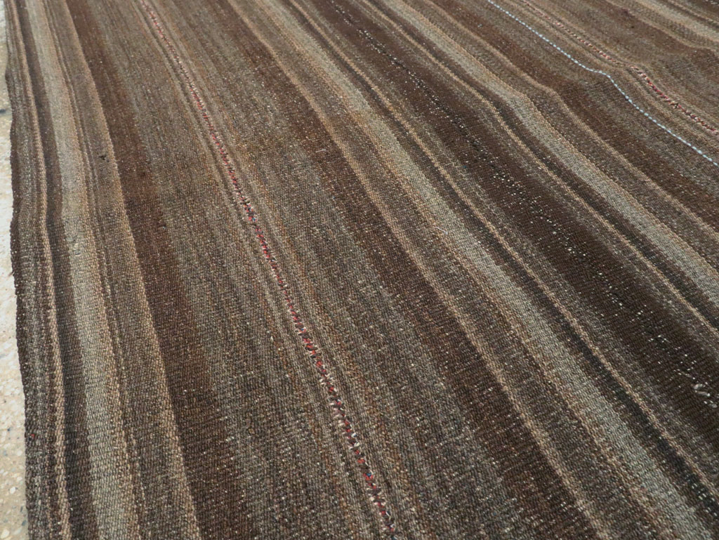 Vintage Persian Flatweave Kilim Accent Rug, No.28510 - Galerie Shabab