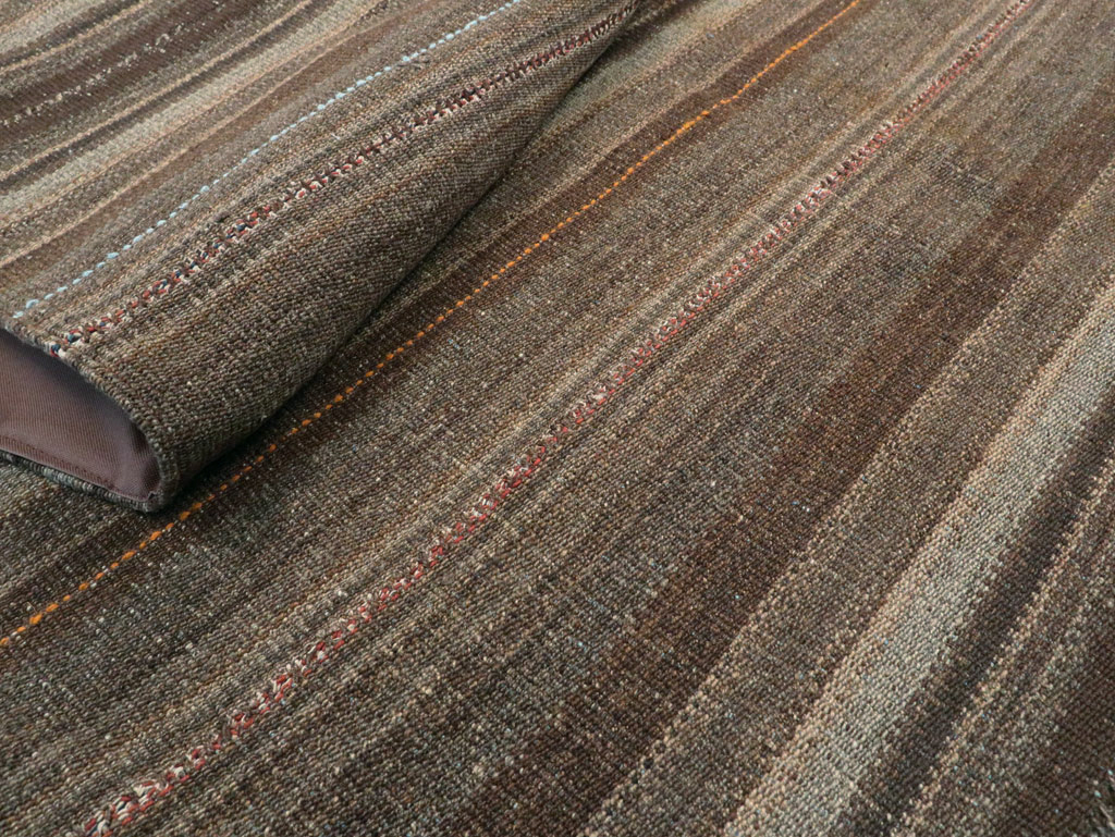 Vintage Persian Flatweave Kilim Accent Rug, No.28510 - Galerie Shabab