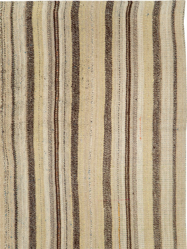 Vintage Persian Flatweave Kilim Accent Rug, No.28511 - Galerie Shabab