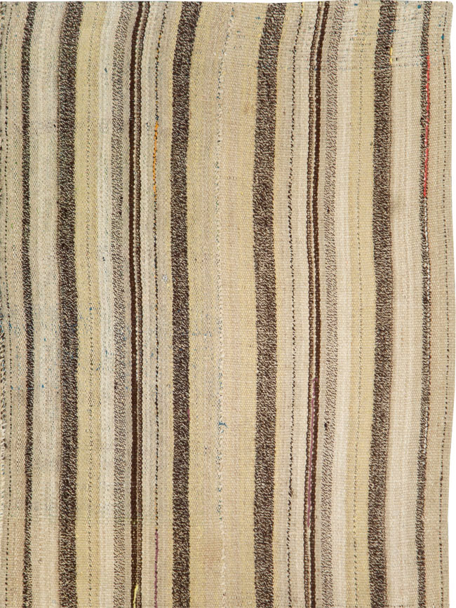 Vintage Persian Flatweave Kilim Accent Rug, No.28511 - Galerie Shabab