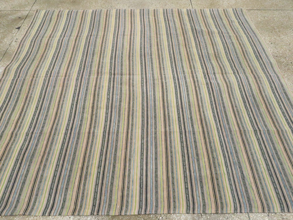 Vintage Persian Flatweave Kilim Square Accent Carpet, No.28512 - Galerie Shabab