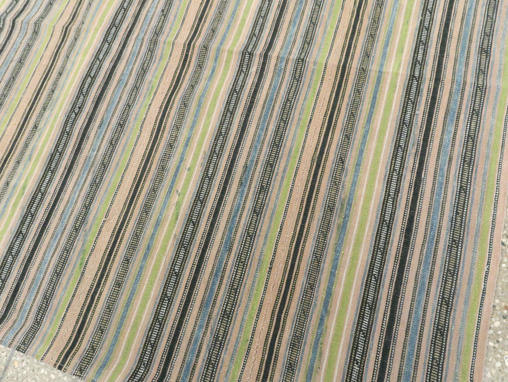 Vintage Persian Flatweave Kilim Square Accent Carpet, No.28512 - Galerie Shabab