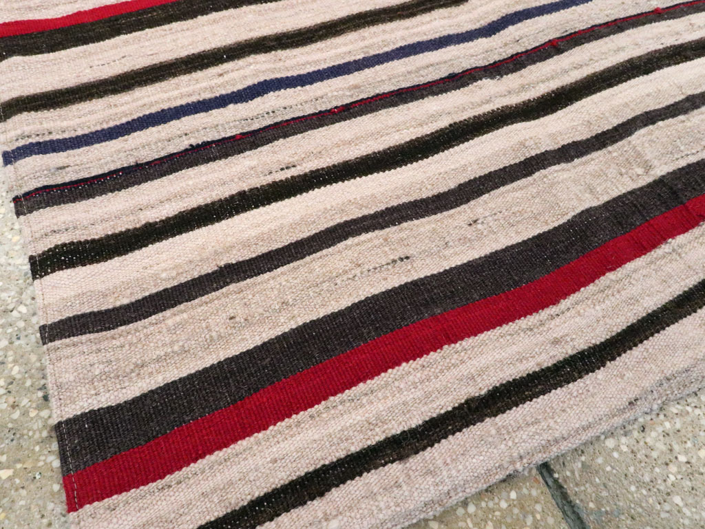 Vintage Persian Kilim Flatweave, No.28513 - Galerie Shabab