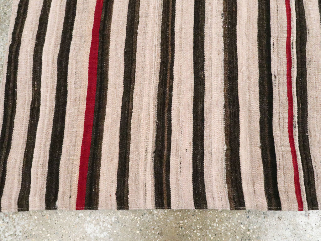 Vintage Persian Kilim Flatweave, No.28513 - Galerie Shabab