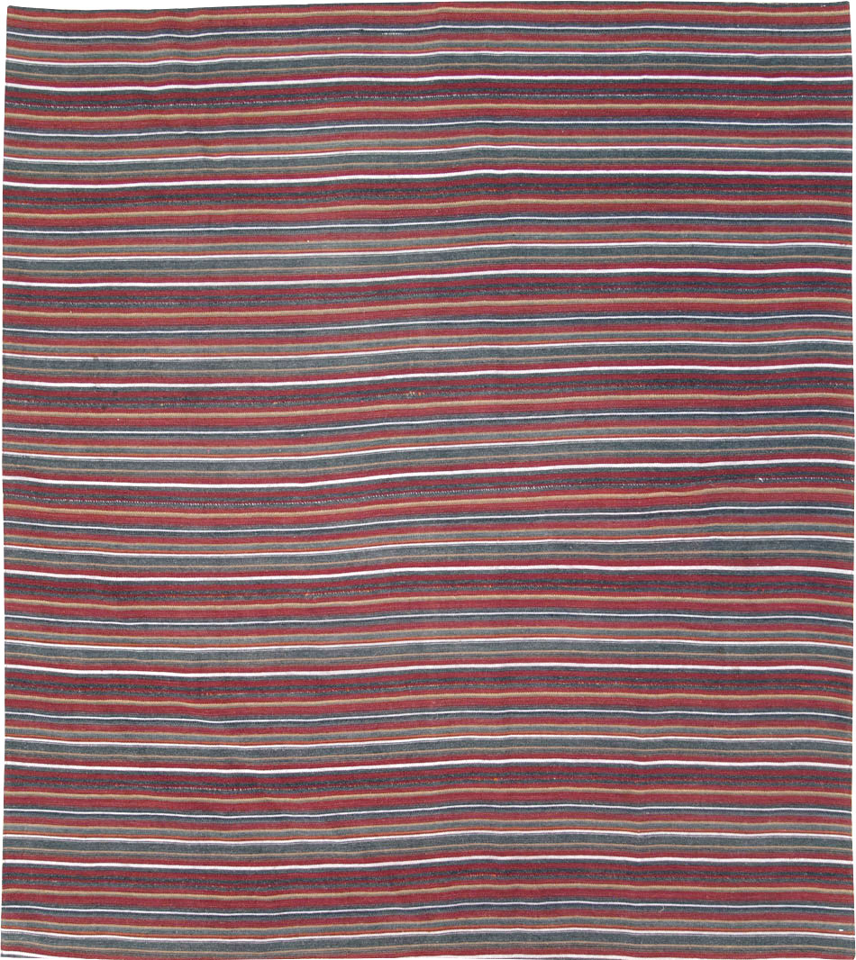 Vintage Persian Flatweave Kilim Square Accent Carpet, No.28515 - Galerie Shabab