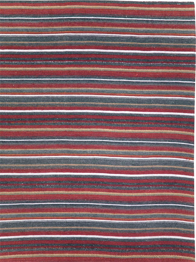 Vintage Persian Flatweave Kilim Square Accent Carpet, No.28515 - Galerie Shabab