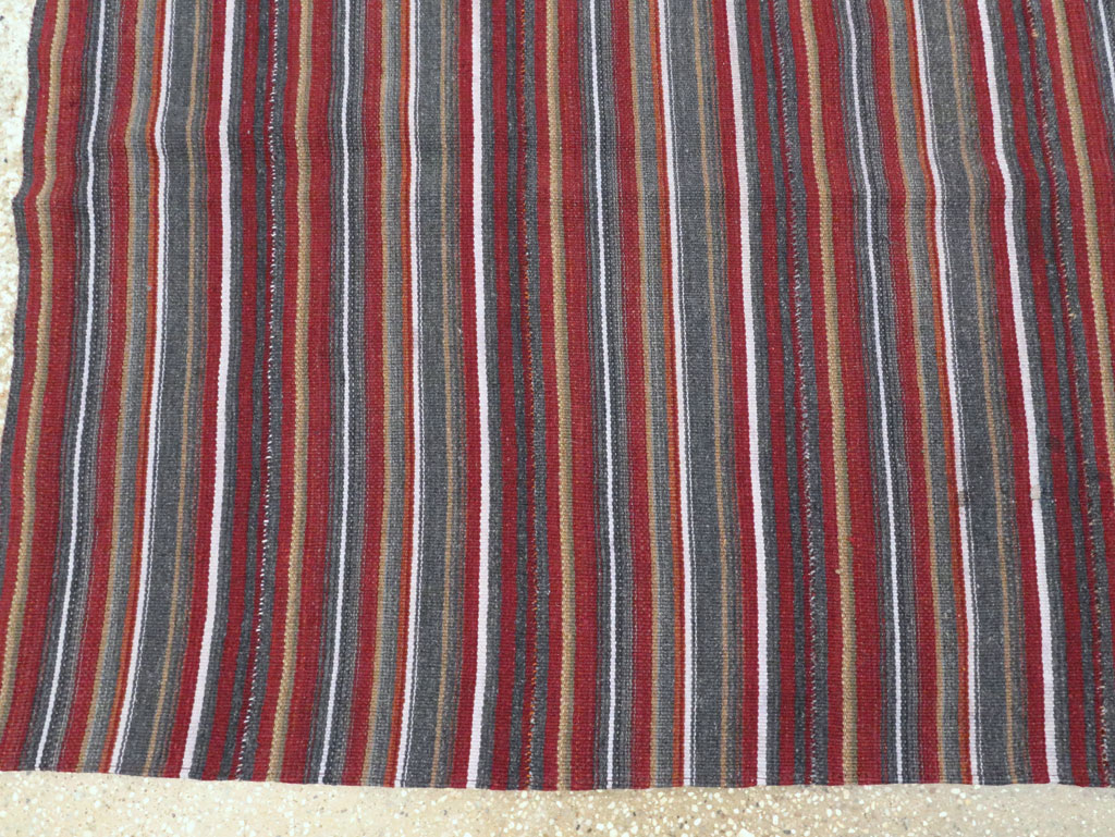 Vintage Persian Flatweave Kilim Square Accent Carpet, No.28515 - Galerie Shabab