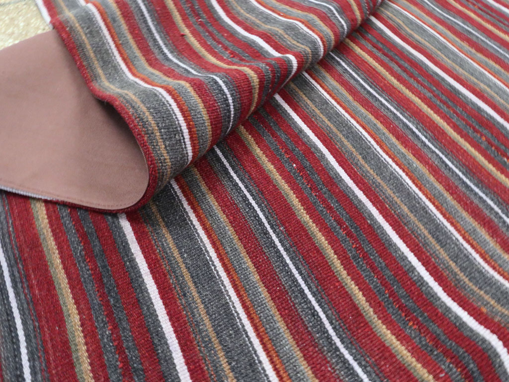 Vintage Persian Flatweave Kilim Square Accent Carpet, No.28515 - Galerie Shabab