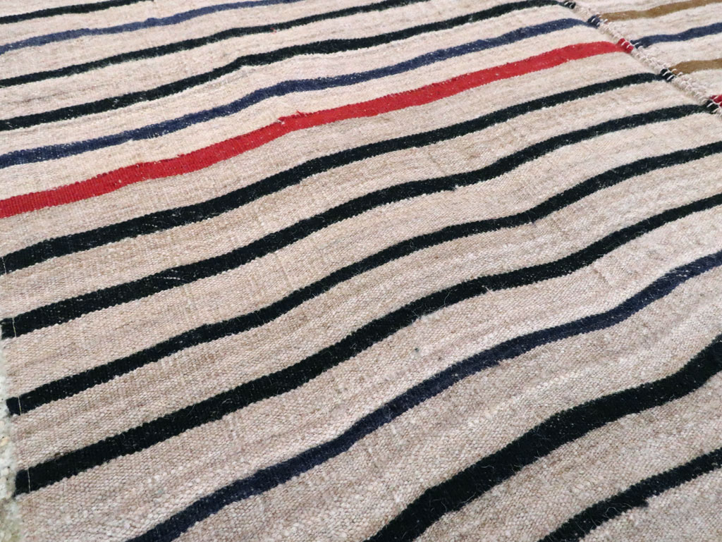 Vintage Persian Kilim Flatweave, No.28516 - Galerie Shabab