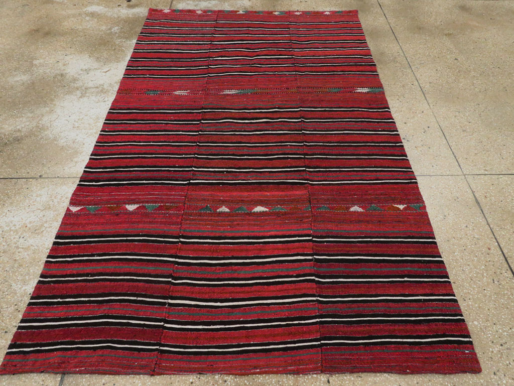 Vintage Persian Flatweave Kilim Accent Rug, No.28517 - Galerie Shabab