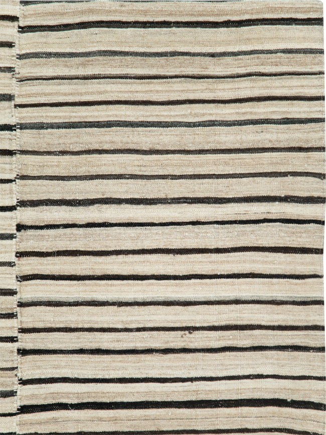 Vintage Persian Flatweave Kilim Rug, No.28520 - Galerie Shabab