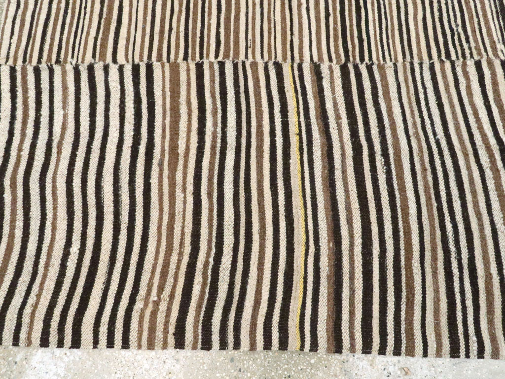 Vintage Persian Flatweave Kilim, No.28528 - Galerie Shabab