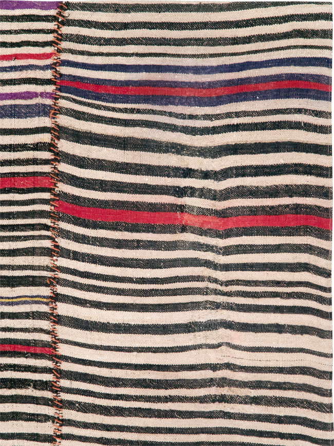 Vintage Persian Flatweave Kilim Accent Rug, No.28530 - Galerie Shabab