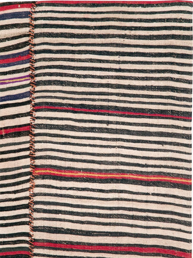 Vintage Persian Flatweave Kilim Accent Rug, No.28530 - Galerie Shabab