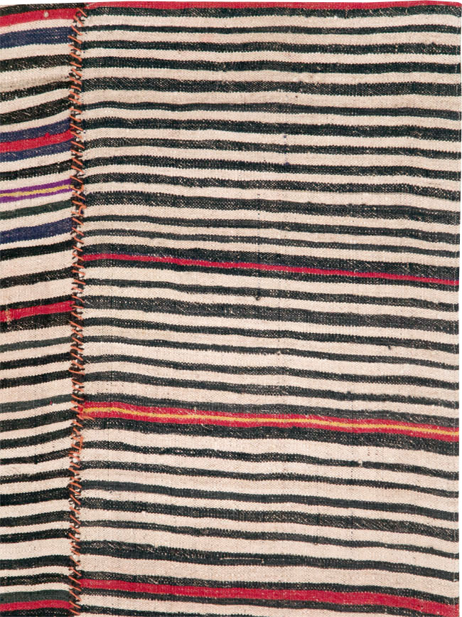 Vintage Persian Flatweave Kilim Accent Rug, No.28530 - Galerie Shabab