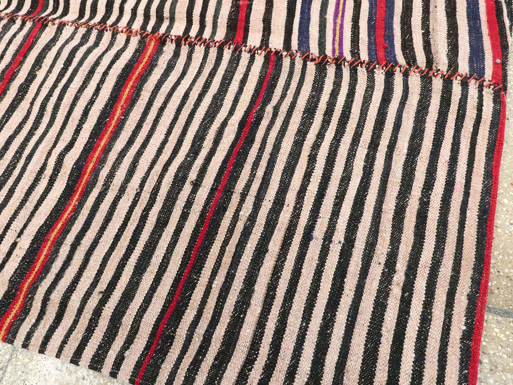 Vintage Persian Flatweave Kilim Accent Rug, No.28530 - Galerie Shabab