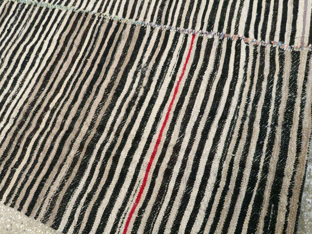 Vintage Persian Flatweave Kilim, No.28532 - Galerie Shabab